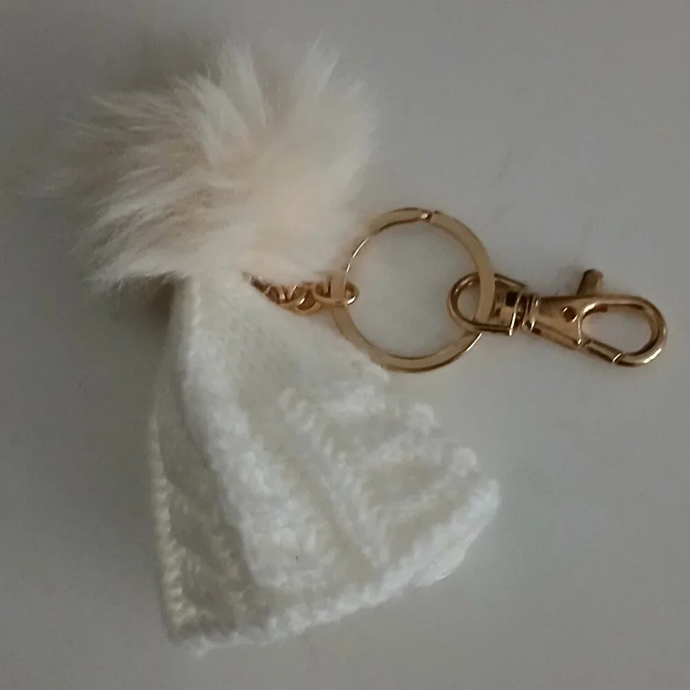 Cable Knit Pom Pom Hat Keychain